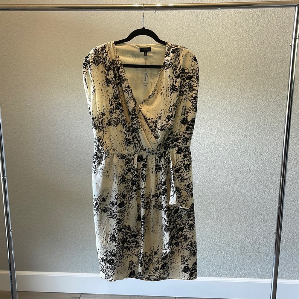 Black and White floral dress, Size XL, The Limited Brand